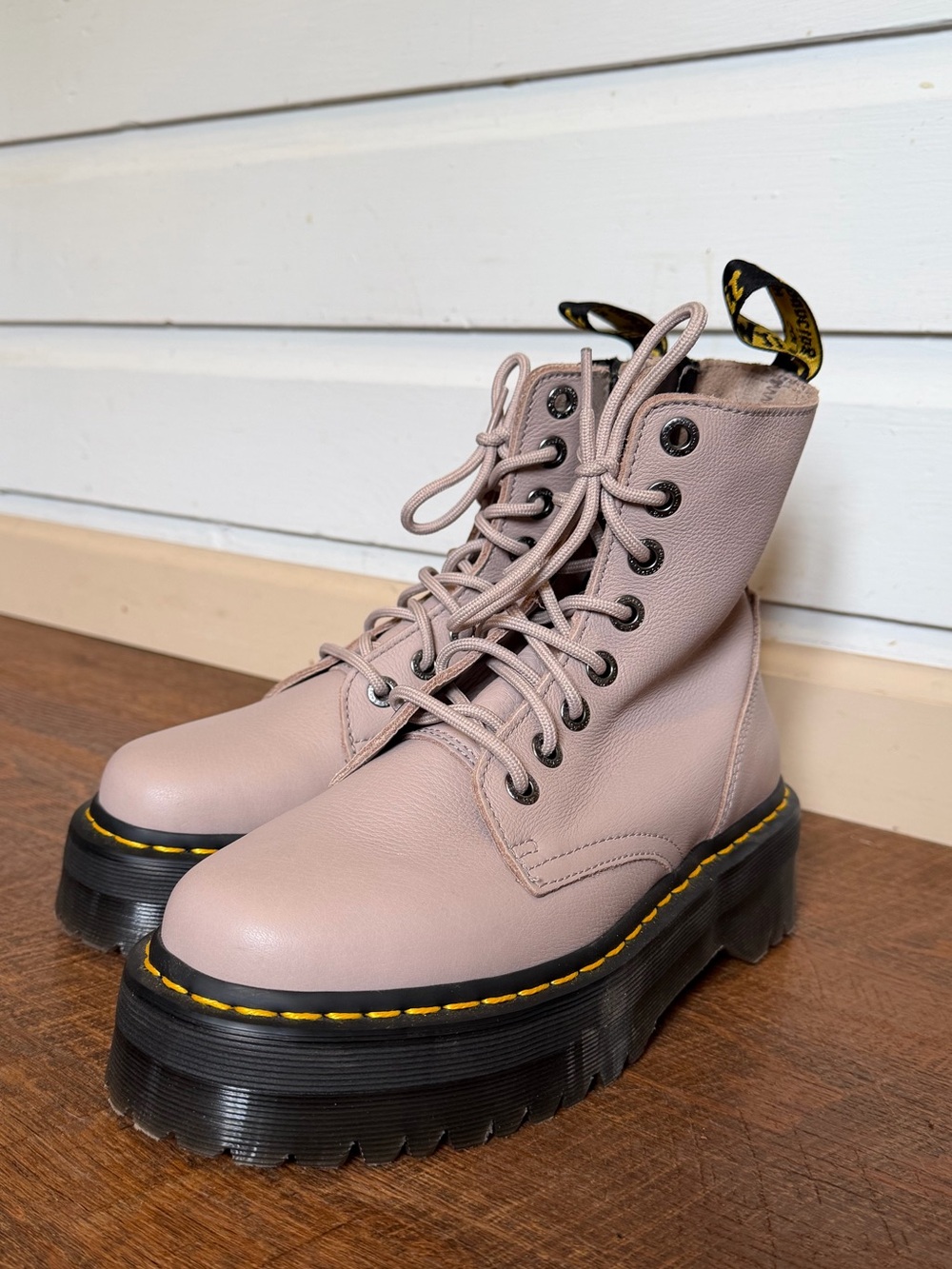 Dr. Martens Jadon III Pisa Platform Boots